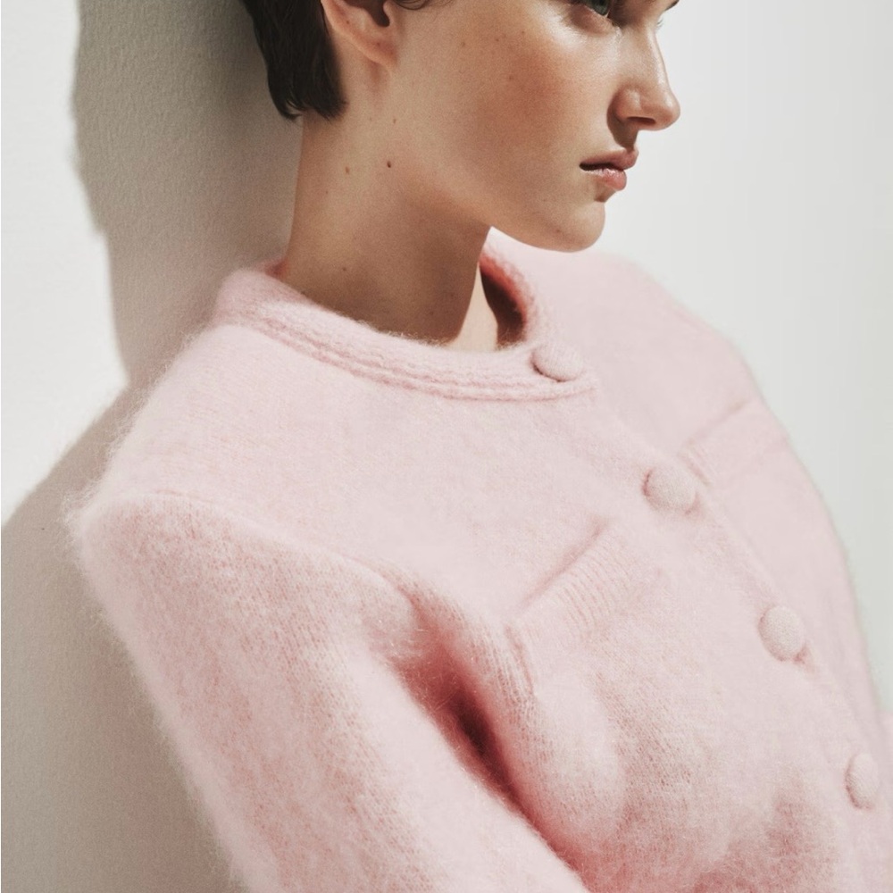 NEW H&M Mohair-Blend Cardigan with Shoulder Pads (Light Pink) Small - Picture 2 of 11